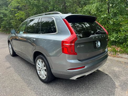 Used 2019 Volvo XC90 T6 Momentum AWD/4WD image 5