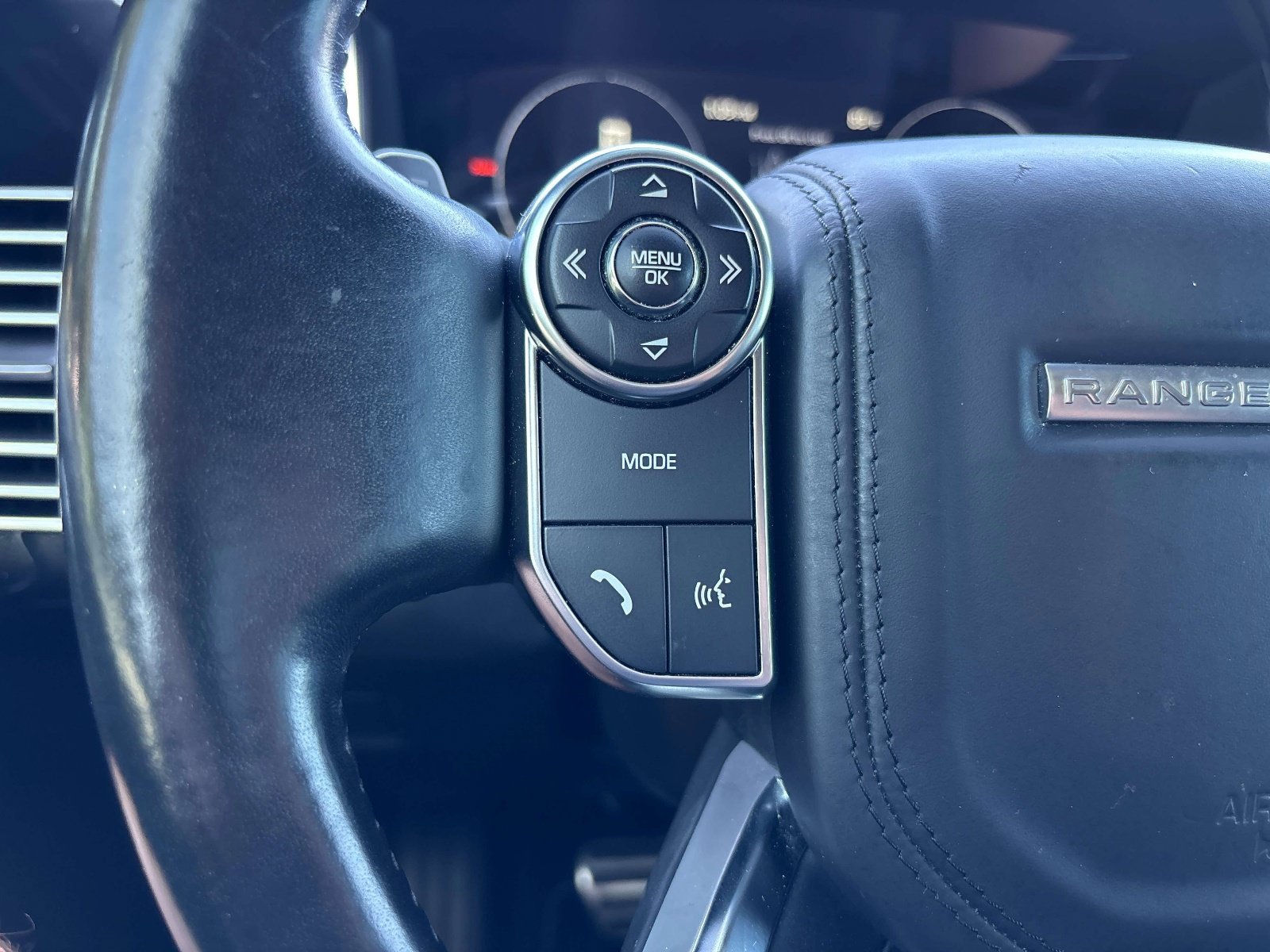 Used 2017 Land Rover Range Rover Supercharged AWD/4WD image 19
