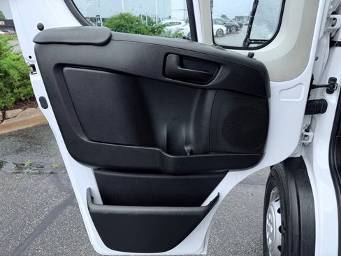 Used 2021 RAM ProMaster 2500 w/ Interior LED Lighting Group FWD image 13