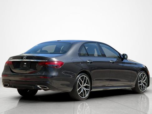 Used 2022 Mercedes-Benz E 350 Sedan image 5