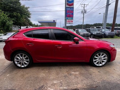 Used 2017 MAZDA MAZDA3 Touring FWD image 8
