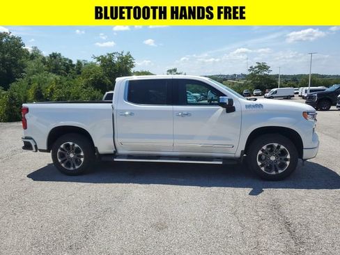 Used 2024 Chevrolet Silverado 1500 High Country image 3