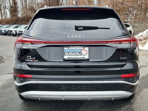 Used 2024 Audi Q4 e-tron Premium Plus image 5