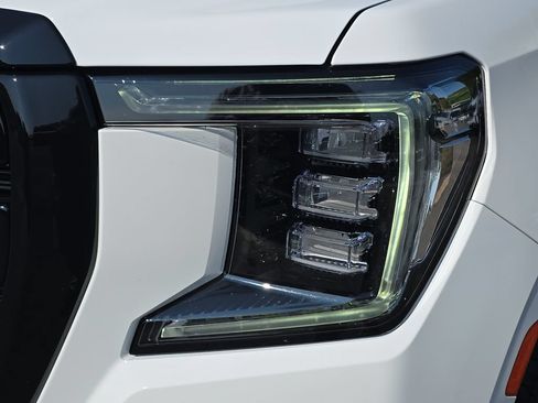 Certified 2023 GMC Yukon XL AT4 w/ LPO, Floor Liner Package AWD/4WD image 34