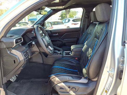 Used 2024 Toyota Tacoma TRD Sport image 13