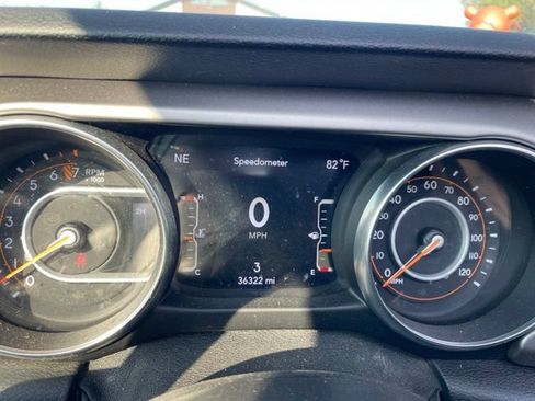 Used 2021 Jeep Wrangler Unlimited Sport AWD/4WD image 9
