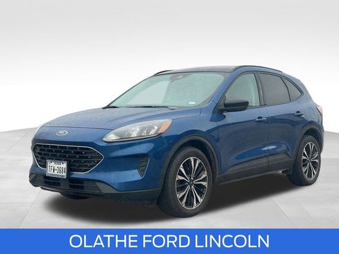 Used 2022 Ford Escape SE w/ SE Sport Appearance Package image 32