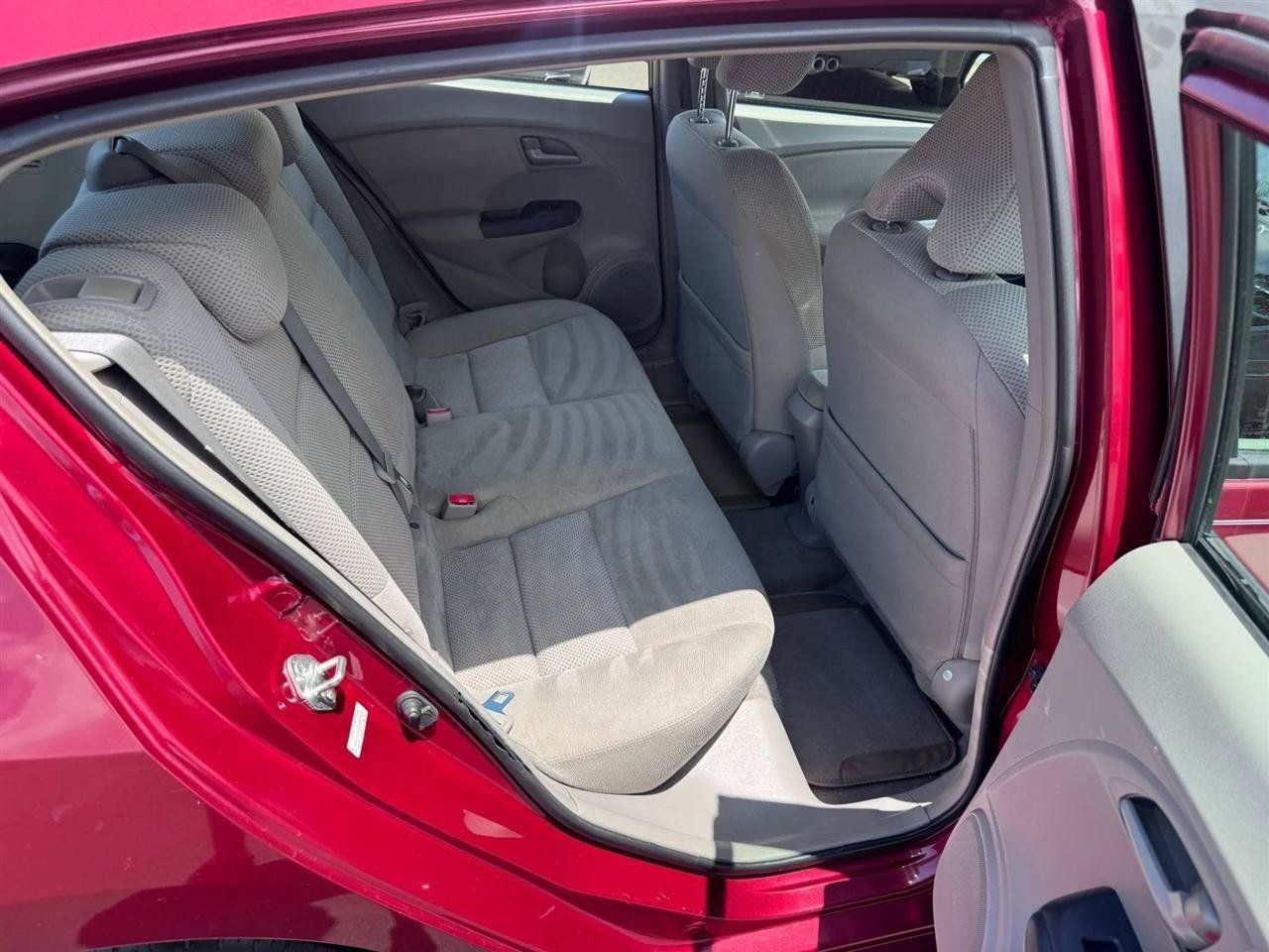 Used 2010 Honda Insight EX image 31