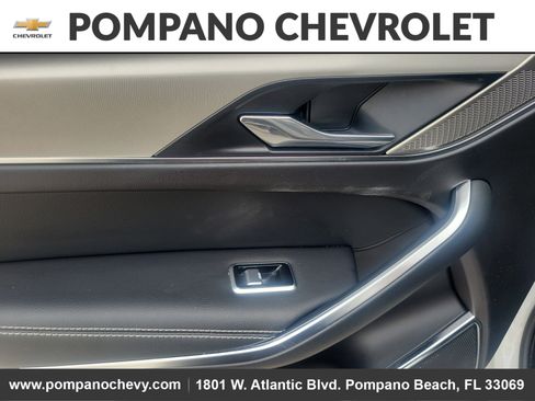 Used 2025 Jaguar F-PACE R-Dynamic S image 10