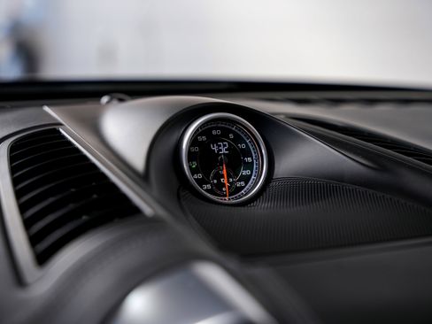 Used 2012 Porsche Cayenne Turbo image 12