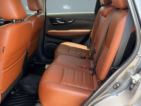 Used 2019 Nissan Rogue SL w/ Premium Package FWD image 19