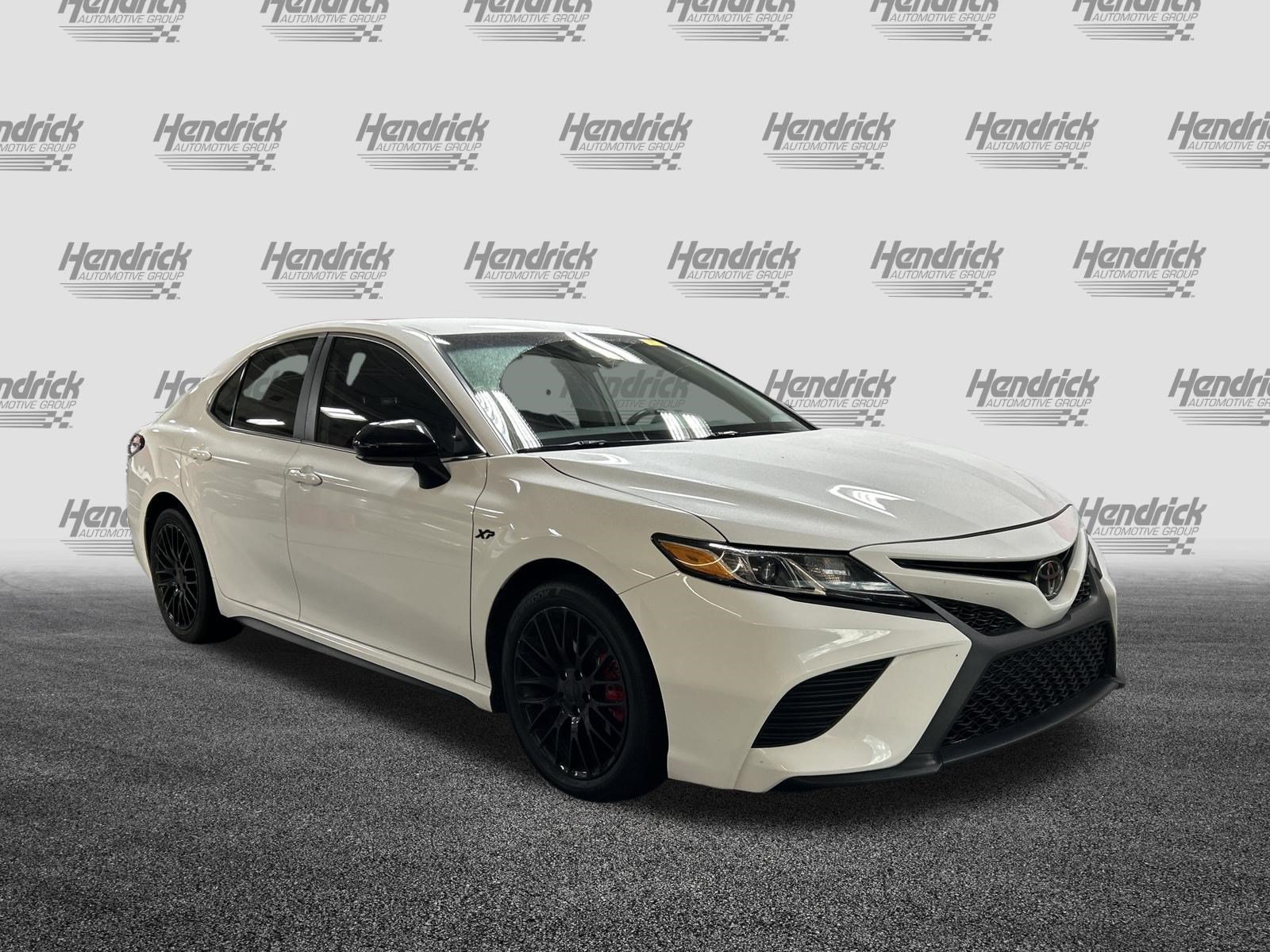 Used 2019 Toyota Camry SE FWD image 2