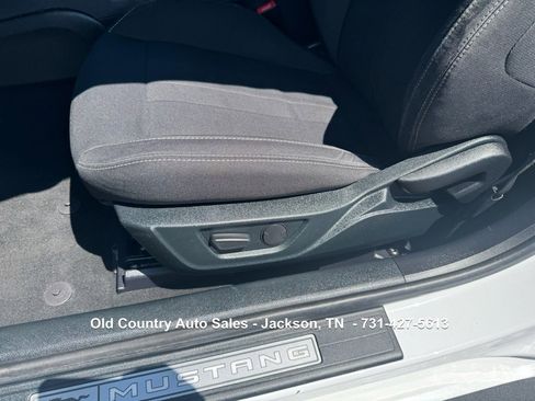 Used 2022 Ford Mustang GT w/ Equipment Group 301A RWD image 30