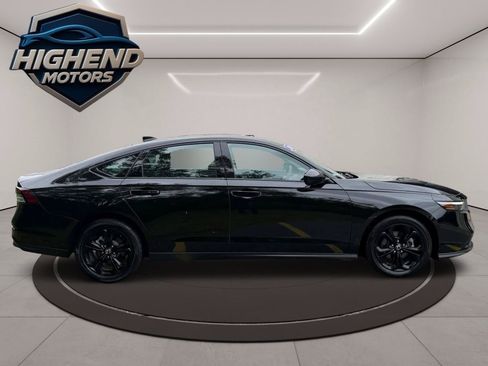 Used 2025 Honda Accord SE image 7