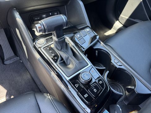 Used 2025 Kia Sportage X-Line AWD/4WD image 39