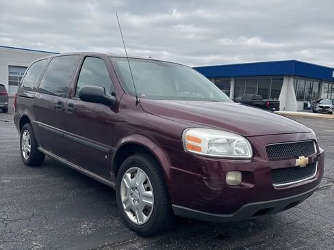 Used 2008 Chevrolet Uplander LS w/ Climate Package image 2