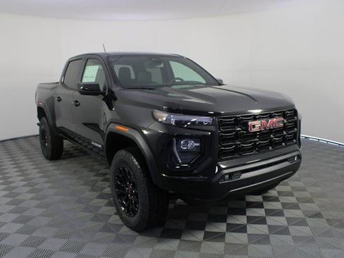 New 2026 GMC Canyon Elevation w/ Convenience Package image 24