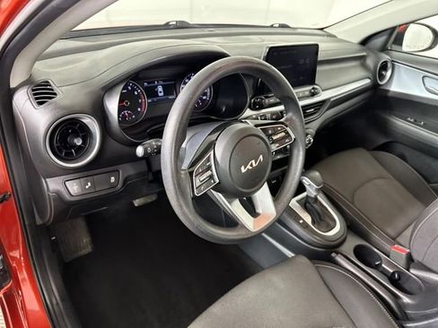 Used 2023 Kia Forte LXS w/ LXS Technology Package image 13