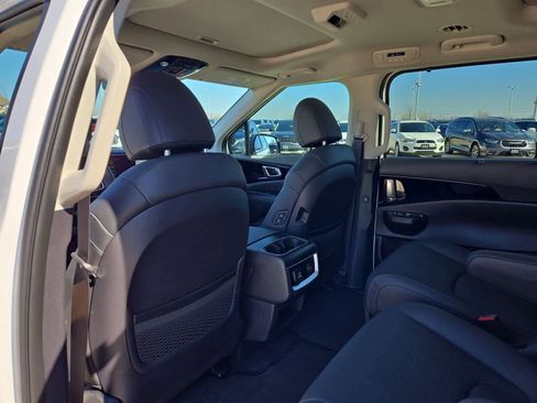 Certified 2026 Kia Carnival SX Prestige image 17
