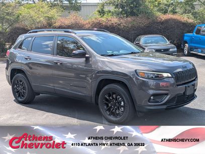 Used 2023 Jeep Cherokee Altitude Lux