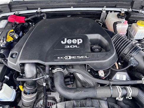 Certified 2022 Jeep Gladiator Overland image 30