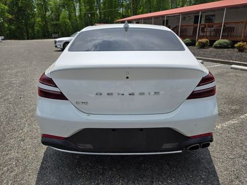 Used 2022 Genesis G70 2.0T RWD image 6
