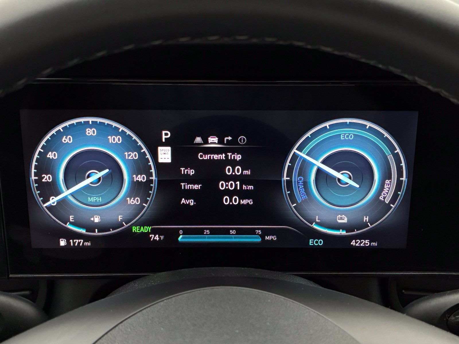 Used 2025 Hyundai Elantra SEL FWD image 22