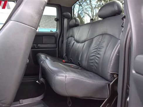 Used 2002 Chevrolet Silverado 2500 LS w/ Electrical Convenience Pkg AWD/4WD image 18
