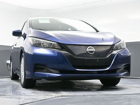 Used 2023 Nissan Leaf S image 46