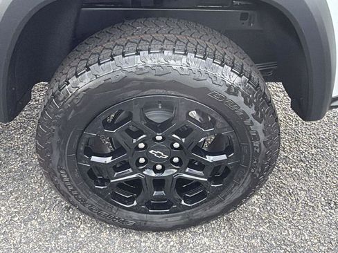 New 2026 Chevrolet Colorado Trail Boss AWD/4WD image 9