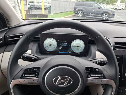 Certified 2022 Hyundai Tucson SEL w/ Convenience + Premium Package AWD/4WD image 19