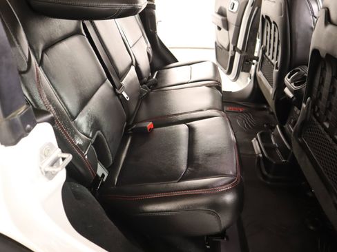 Used 2022 Jeep Wrangler Unlimited Rubicon w/ Cold Weather Group image 15