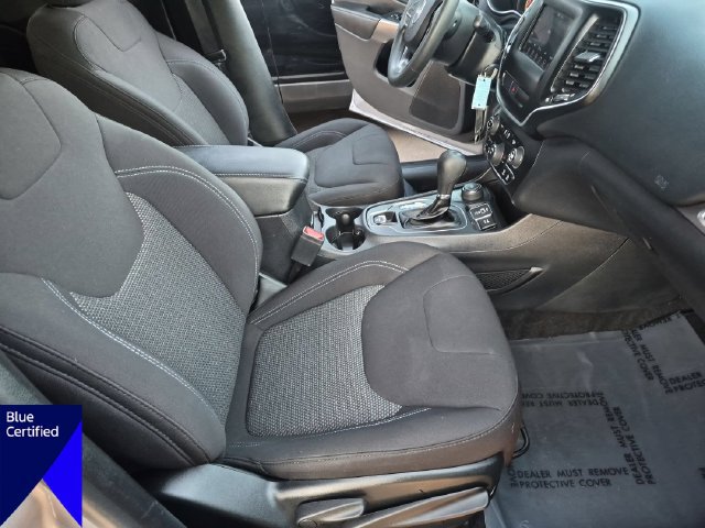 Used 2020 Jeep Cherokee Latitude AWD/4WD image 35
