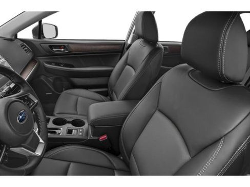 Used 2018 Subaru Outback 2.5i Limited AWD/4WD image 12