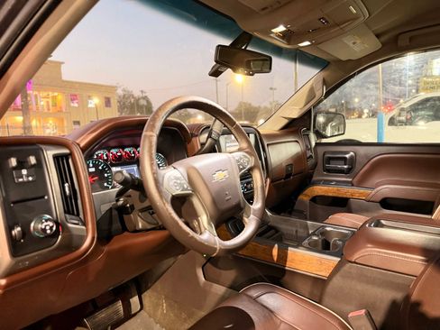 Used 2014 Chevrolet Silverado 1500 High Country w/ High Country Premium Package image 9