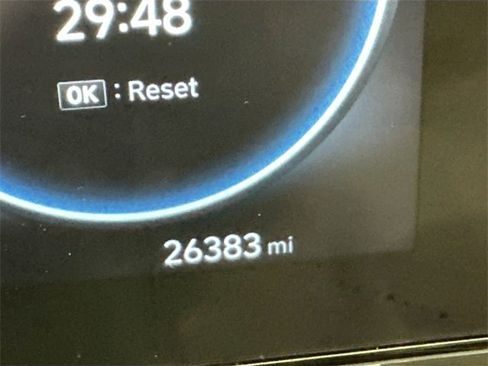 Used 2023 Hyundai Elantra Limited w/ Cargo Package image 17