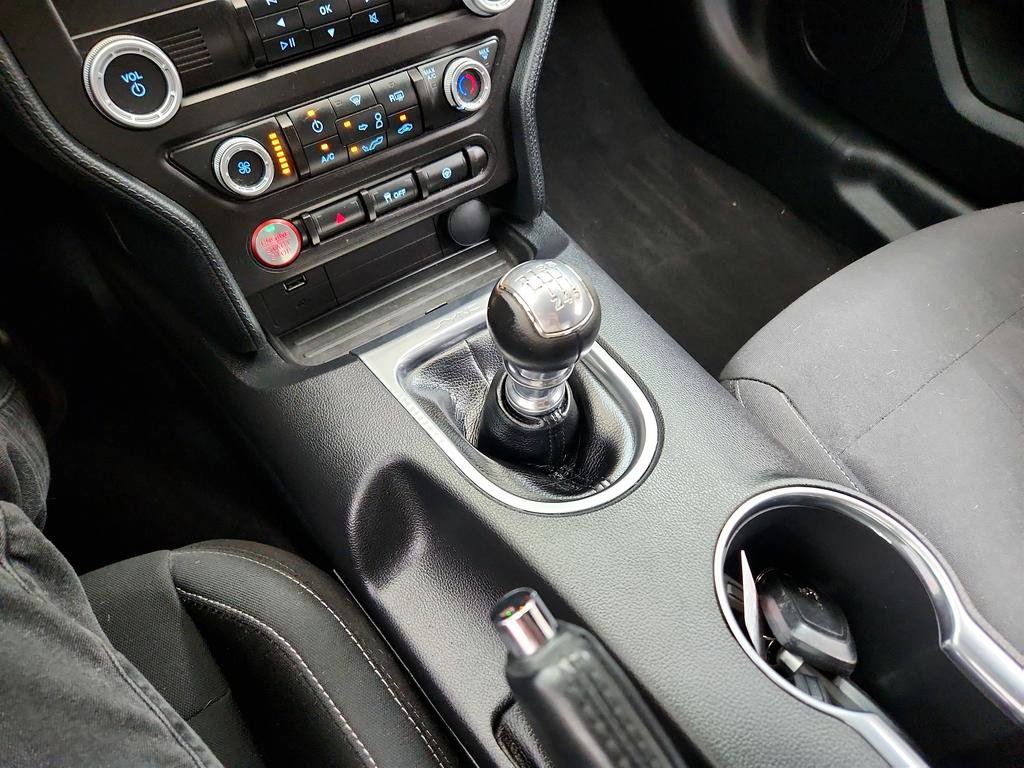 Used 2020 Ford Mustang Coupe RWD image 17