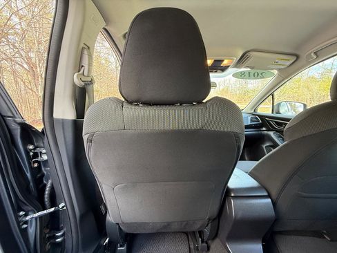 Used 2018 Subaru Impreza 2.0i Premium image 16