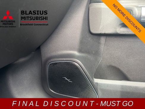 Used 2021 Mercedes-Benz GLB 250 4MATIC w/ AMG Line image 51