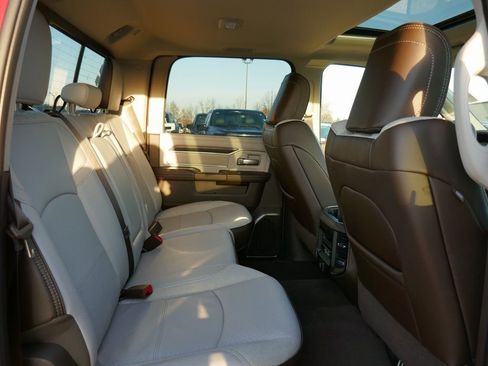 New 2026 RAM 2500 Laramie AWD/4WD image 12