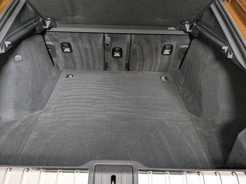 Used 2024 Porsche Panamera image 21
