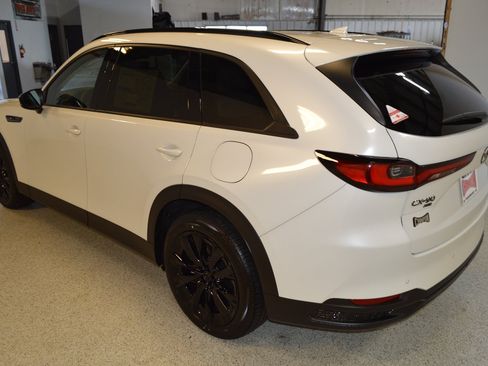 New 2026 MAZDA CX-90 Plug-In Hybrid w/Premium Sport AWD/4WD image 5