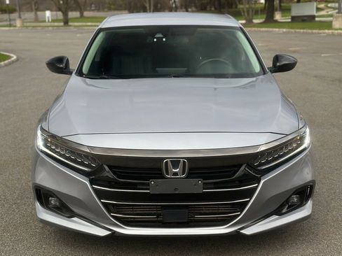 Used 2022 Honda Accord Sport Special Edition image 2