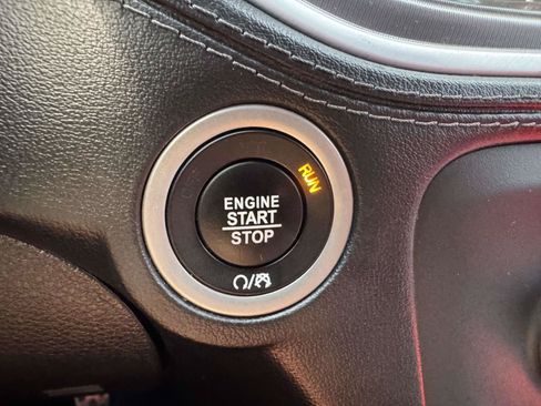 Used 2021 Dodge Charger Scat Pack RWD image 32