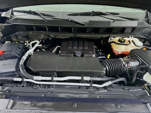 Used 2023 Chevrolet Silverado 1500 LT image 31