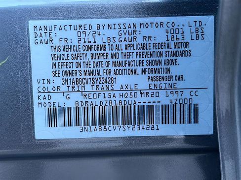 Used 2025 Nissan Sentra SV image 32