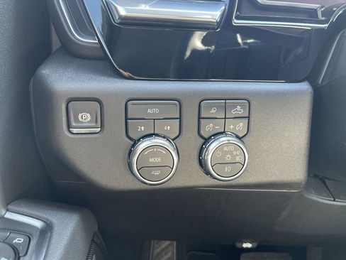 New 2026 GMC Sierra 1500 SLT w/ SLT Premium Plus Package image 18