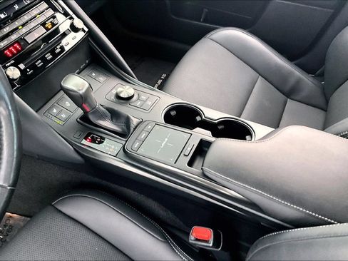 Used 2024 Lexus IS 300 w/ Comfort Package RWD image 17