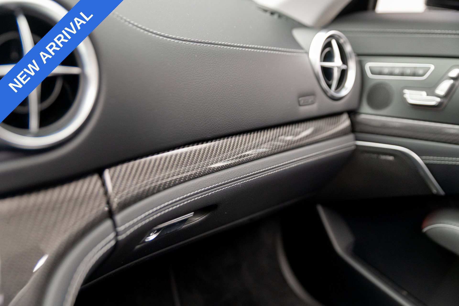 Used 2016 Mercedes-Benz SL 550 image 27