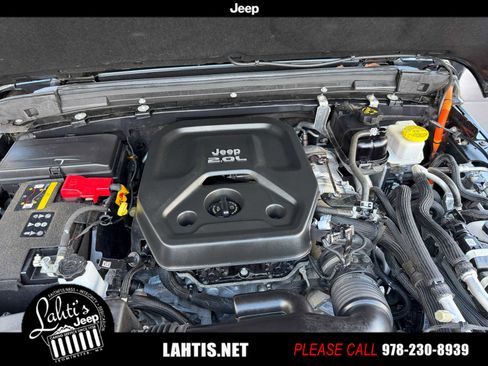 Used 2022 Jeep Wrangler Unlimited Sahara image 18